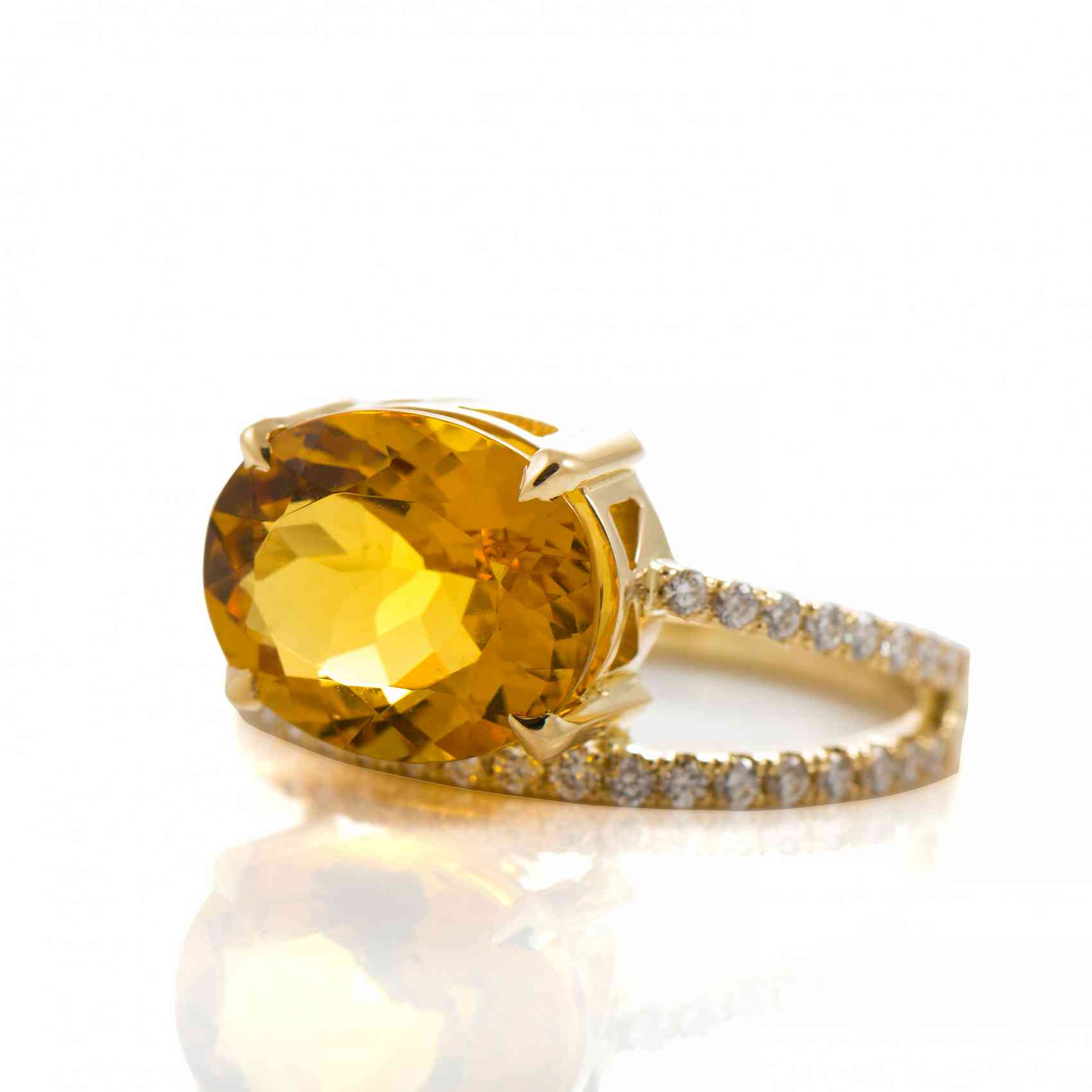 Inel din aur galben 18k cu heliodor si diamante naturale