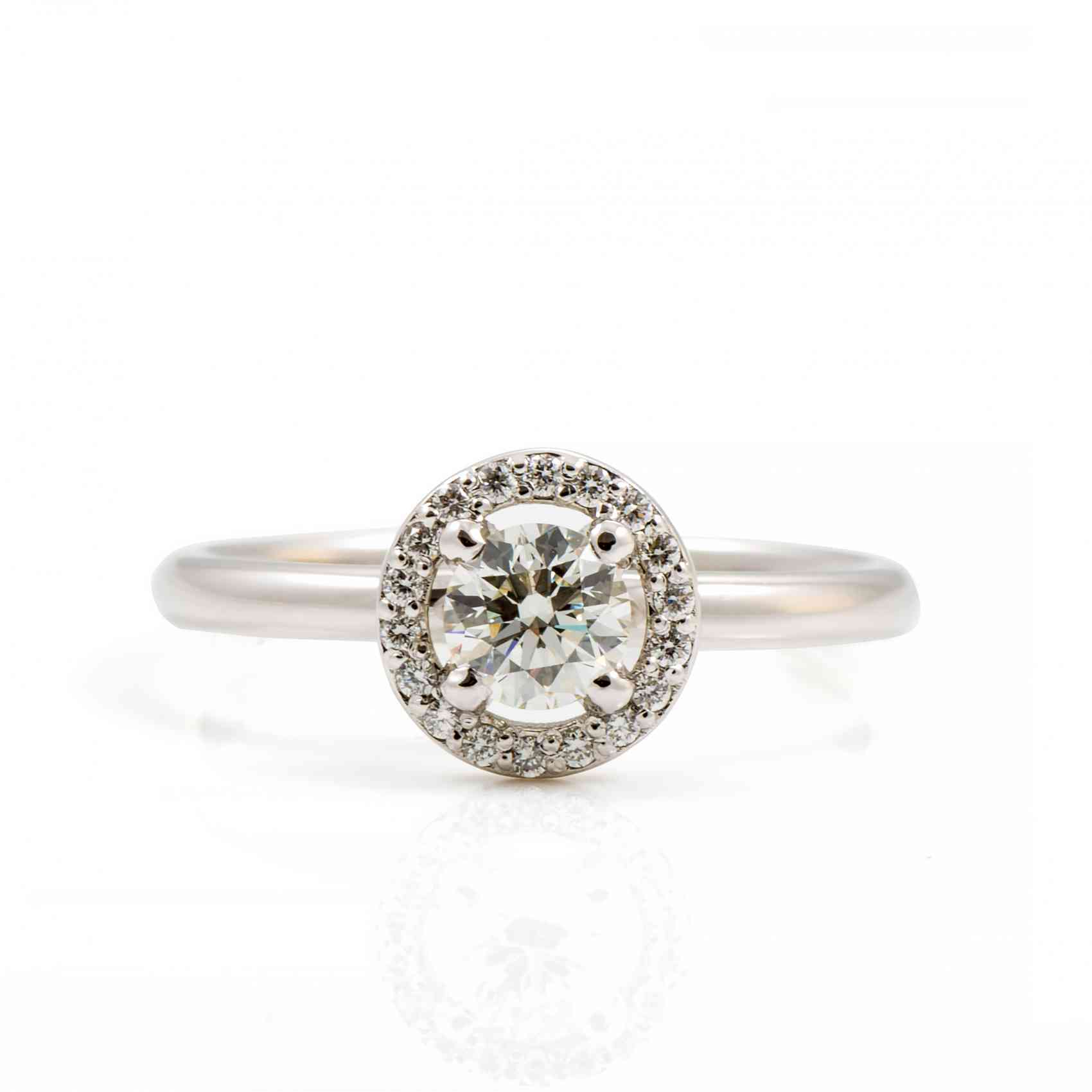 Inel de logodna din aur alb 18k cu diamante naturale