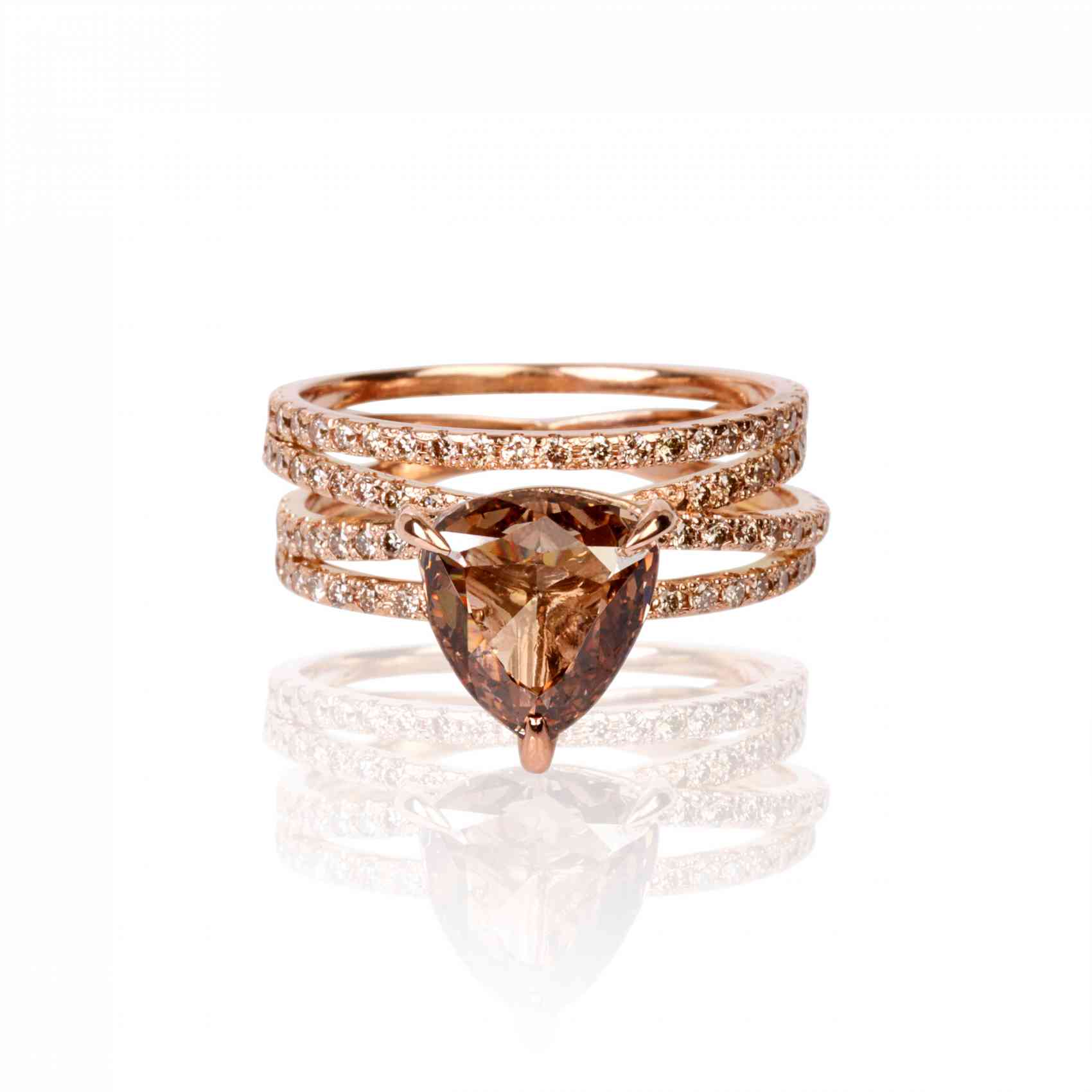 Inel Din Aur Roz 18k Cu Fancy Brown Diamond Și Diamante Naturale