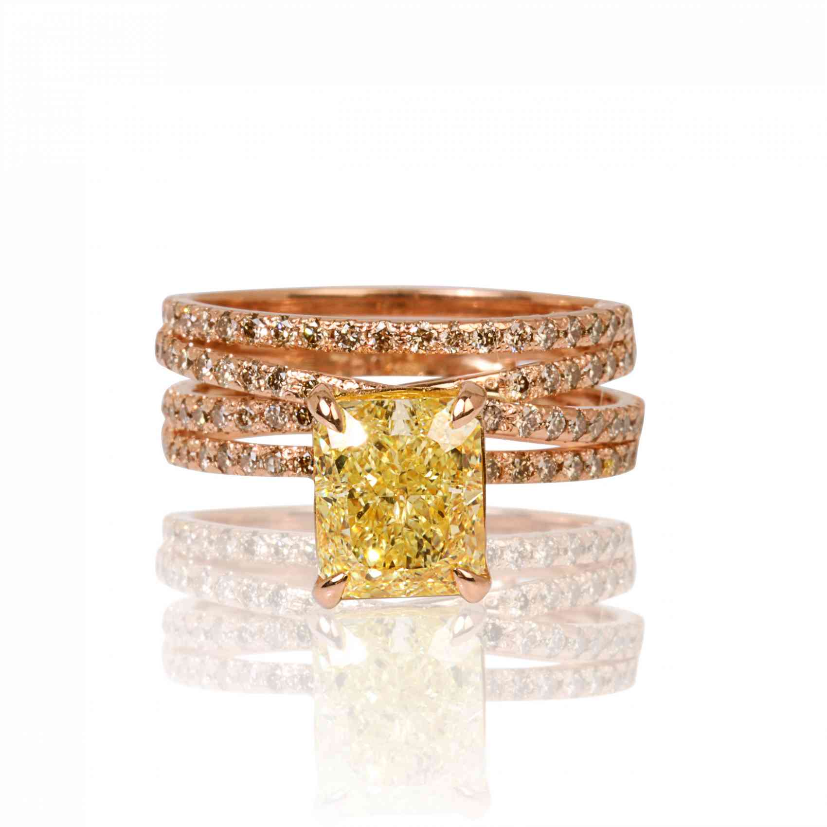 Inel Din Aur Roz 18k Cu Natural Fancy Yellow Diamond Și Diamante Naturale