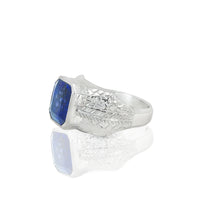 18K White Gold Ring with Tanzanite