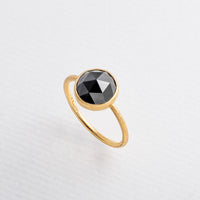 Inel din Aur Galben 18K cu Diamant Negru