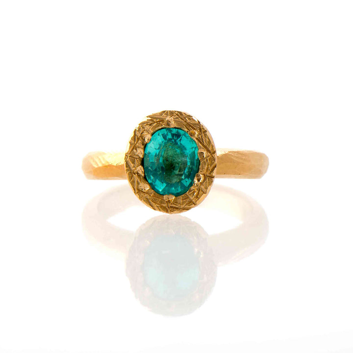 18K Yellow Gold Ring With Natural Apatite