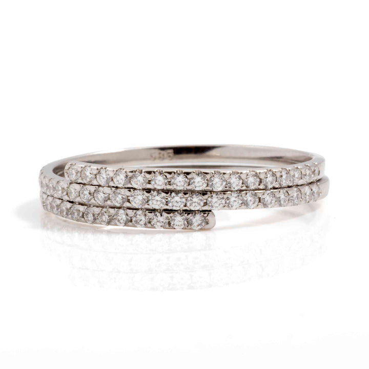 18K White Gold Ring With Natural Diamonds