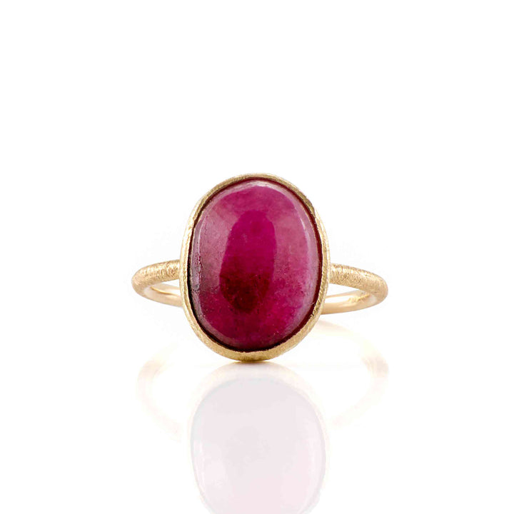 18K yellow gold ring with natural agate stone