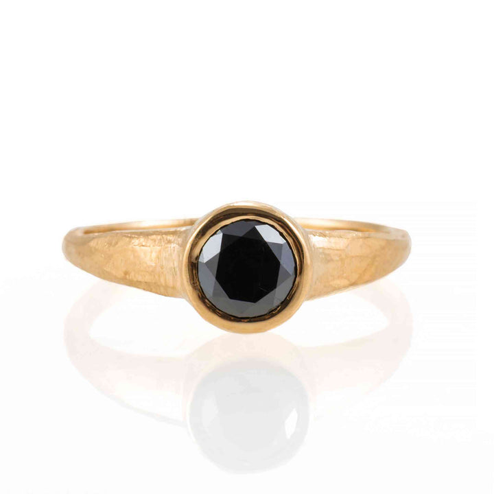 18K yellow gold ring with natural black diamond