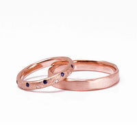 Set Verighete "Sappho New 3" Din Aur Roz 14 K Cu Safire şi Diamante