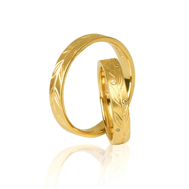 "NETA leaves" 14K Yellow Gold Wedding Ring Set With Natural Diamonds