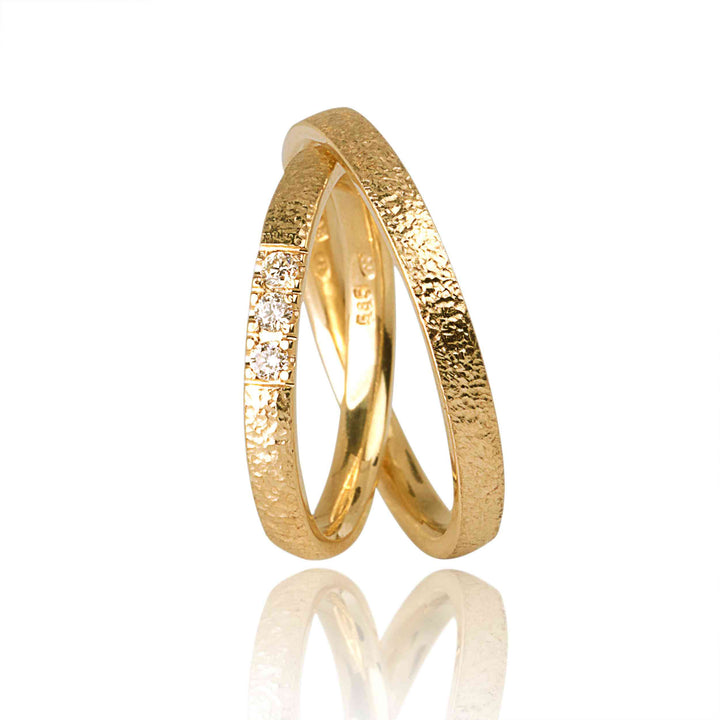"THALI" 14K Yellow Gold Wedding Ring Set With Natural Diamonds