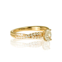 18K Yellow Gold Engagement Ring With Diamonds