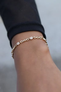 14K Yellow Gold Bracelet with Natural Diamonds