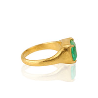 22K Yellow Gold Ring with Emerald