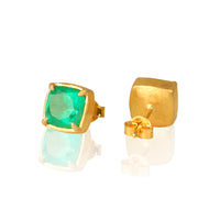 22K Yellow Gold Earrings with Emerald