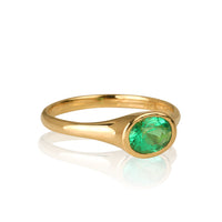 18K Yellow Gold Ring with Emerald