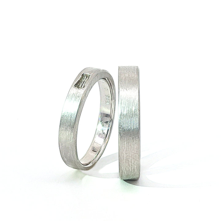 Set Verighete "TAPPER" 14K Din Aur Alb cu diamant trapper