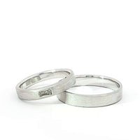 "TAPPER" 14K White Gold Wedding Ring Set with trapper diamond